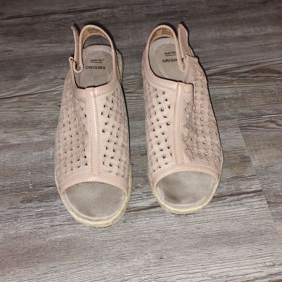 Earth Origins Leather Perforated Wedges Naples Nevada Sz 8.5 - Picture 2 of 8